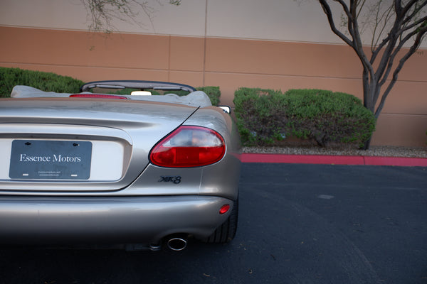 1998 Jaguar XK8 Cabriolet