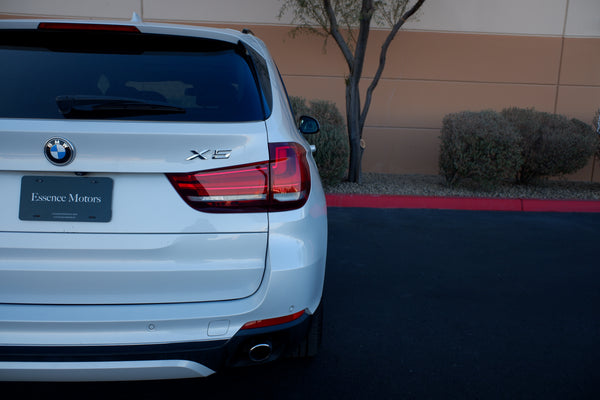 2015 BMW X5 xDrive 35i - 7 Seats