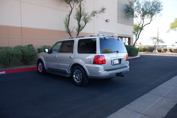 2004 Lincoln Navigator Luxury - 72k miles - AWD