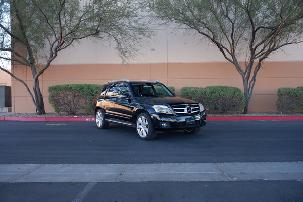 2010 Mercedes-Benz GLK350 4MATIC - Highly Equipped