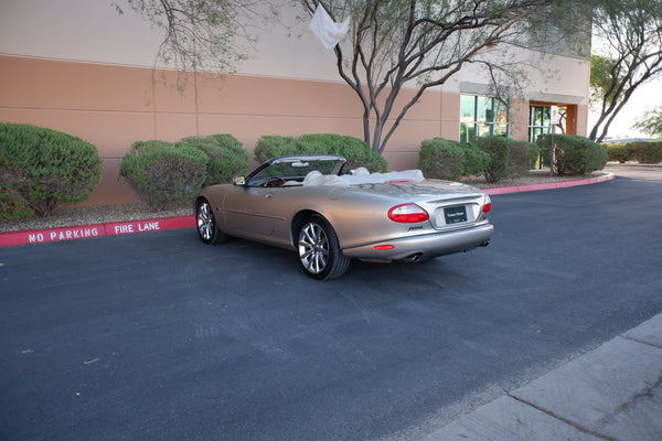 1998 Jaguar XK8 Cabriolet