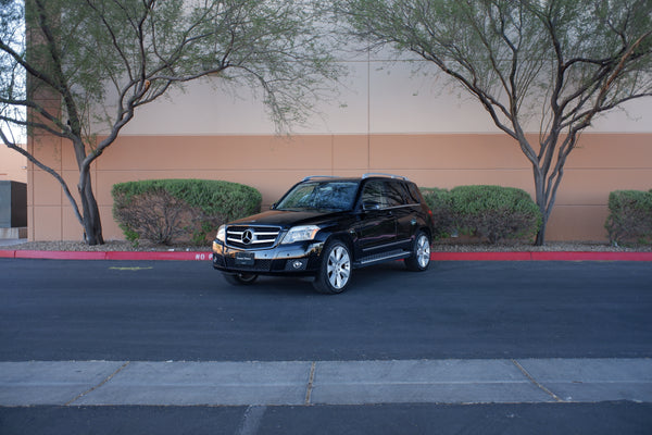 2010 Mercedes-Benz GLK350 4MATIC - Highly Equipped