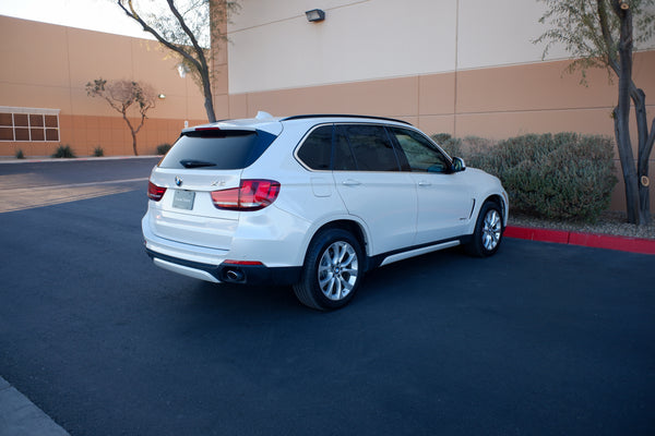 2015 BMW X5 xDrive 35i - 7 Seats