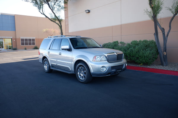 2004 Lincoln Navigator Luxury - 72k miles - AWD