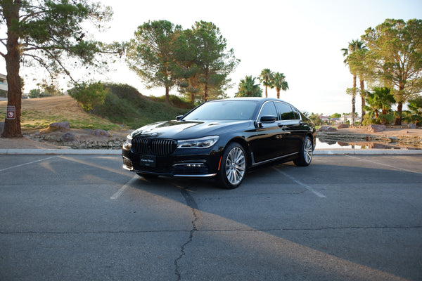 2017 BMW - 750i - Highly equipped