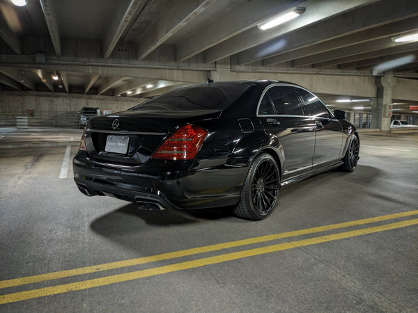 2011 Mercedes-Benz S63 AMG Performance Package (P30)