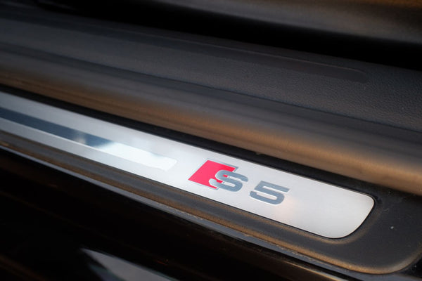 2009 Audi S5 - 6-speed Manual - V8 Power