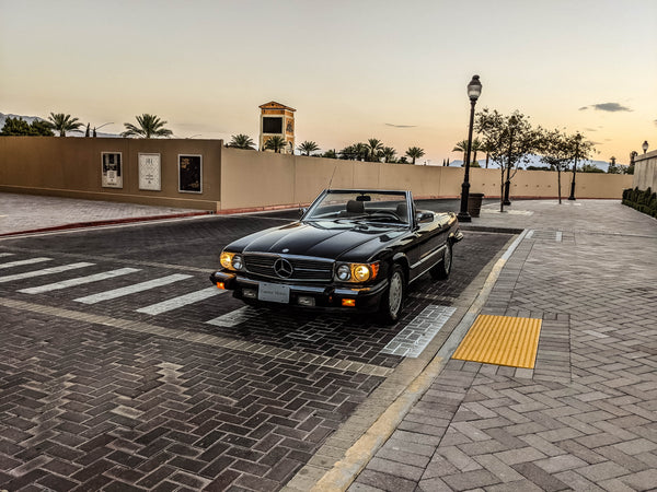 1987 Mercedes-Benz 560SL - Brown on Tan - Original Accessories