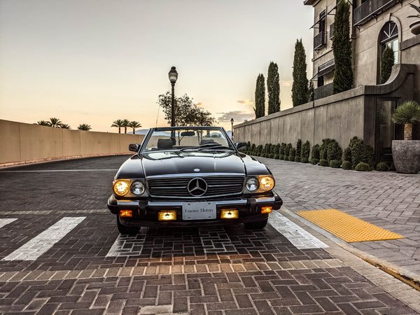 1987 Mercedes-Benz 560SL - Brown on Tan - Original Accessories