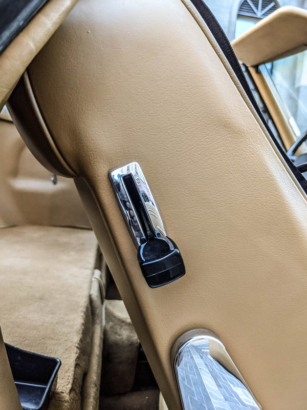 1987 Mercedes-Benz 560SL - Brown on Tan - Original Accessories