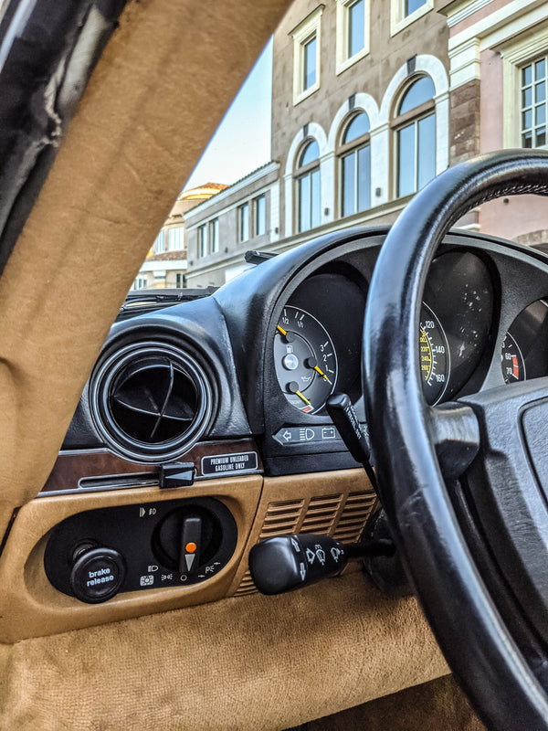 1987 Mercedes-Benz 560SL - Brown on Tan - Original Accessories