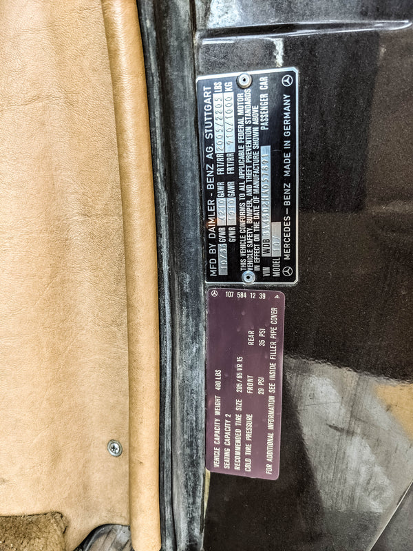 1987 Mercedes-Benz 560SL - Brown on Tan - Original Accessories