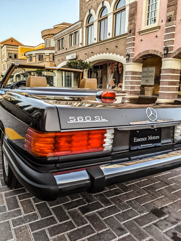 1987 Mercedes-Benz 560SL - Brown on Tan - Original Accessories